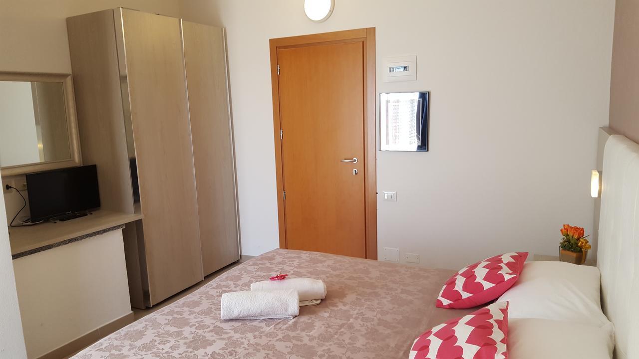 Hotel Raffaello تْشيزيناتيكو المظهر الخارجي الصورة